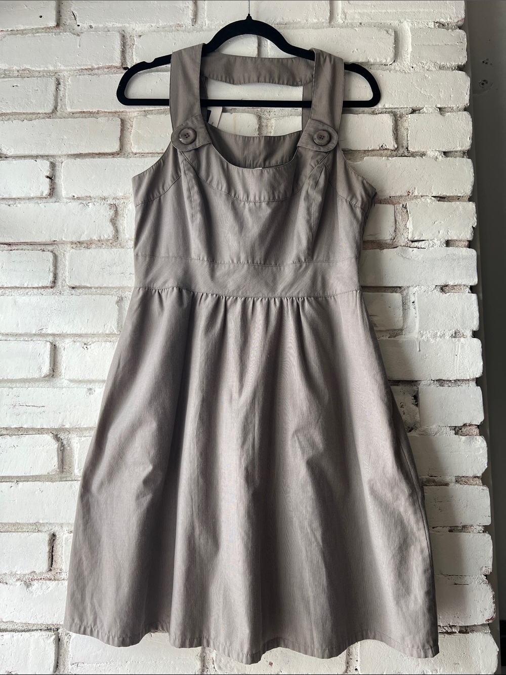 Classic Sleeveless A-Line Dress in Taupe preppy structured dress 65% cotton y2k